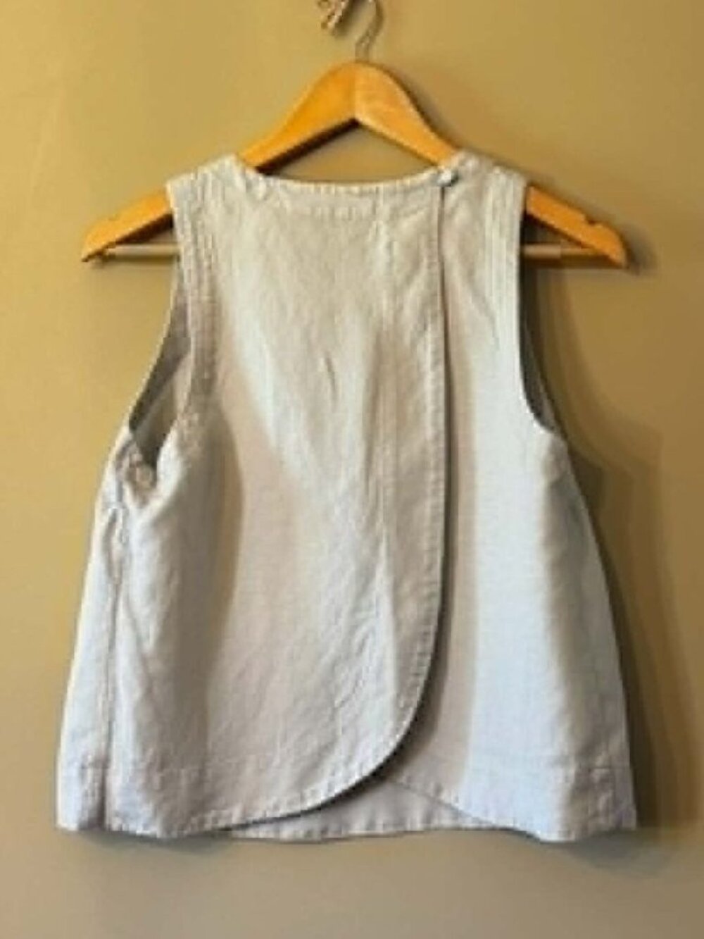 LOFT Petites Small — Linen‑Look Sleeveless Top